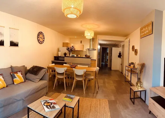 Grand T2 Renove, Plein Centre, 62 M²