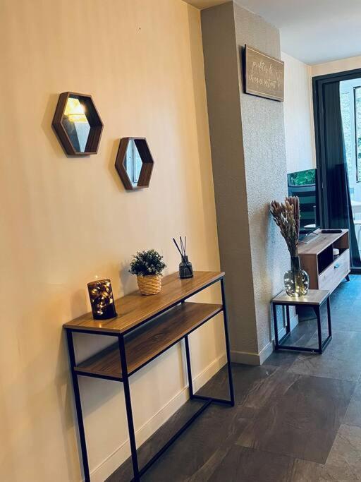 Apartment Grand T2 Renove, Plein Centre, 62 M² *